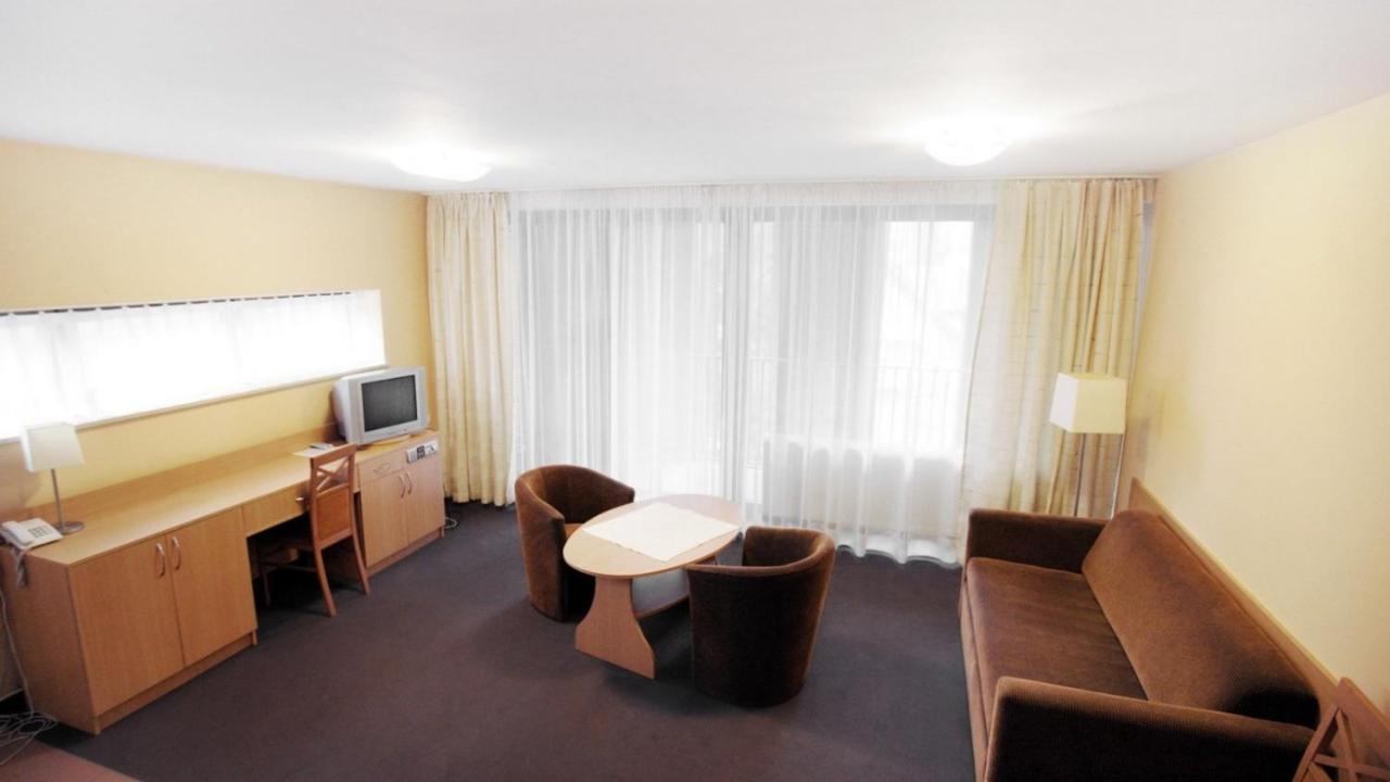 Apartamenty Jesienna Rezydencja Nałęczów Extérieur photo